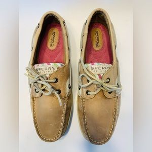 Sperry Top-sider women’s leather loafer boat shoe. Size 9 1/2
